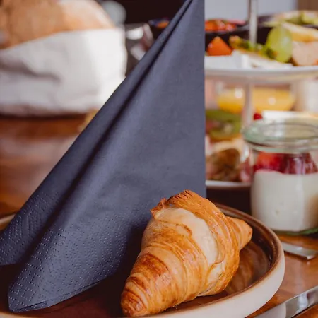 Kochwerk Restaurant & 4* Zingst